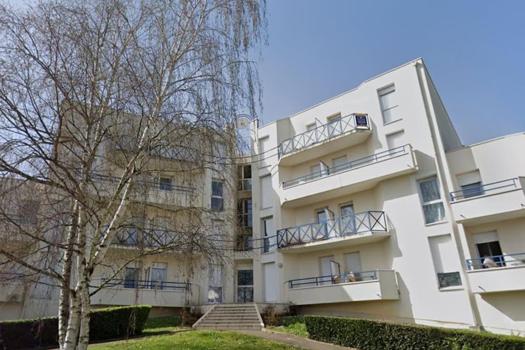 Photo of Buildings in Tours