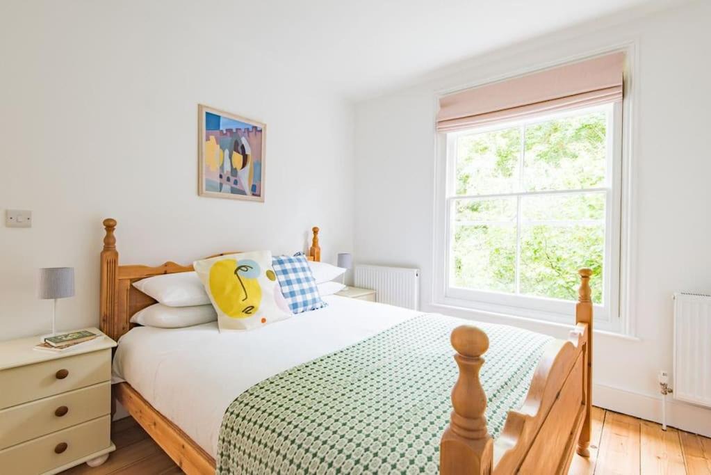 Photo of Bedroom in Sandwich