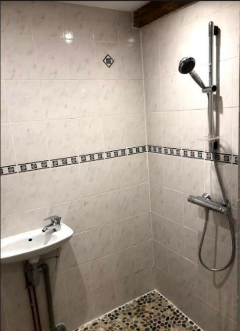 Photo of Bathroom in Couzon