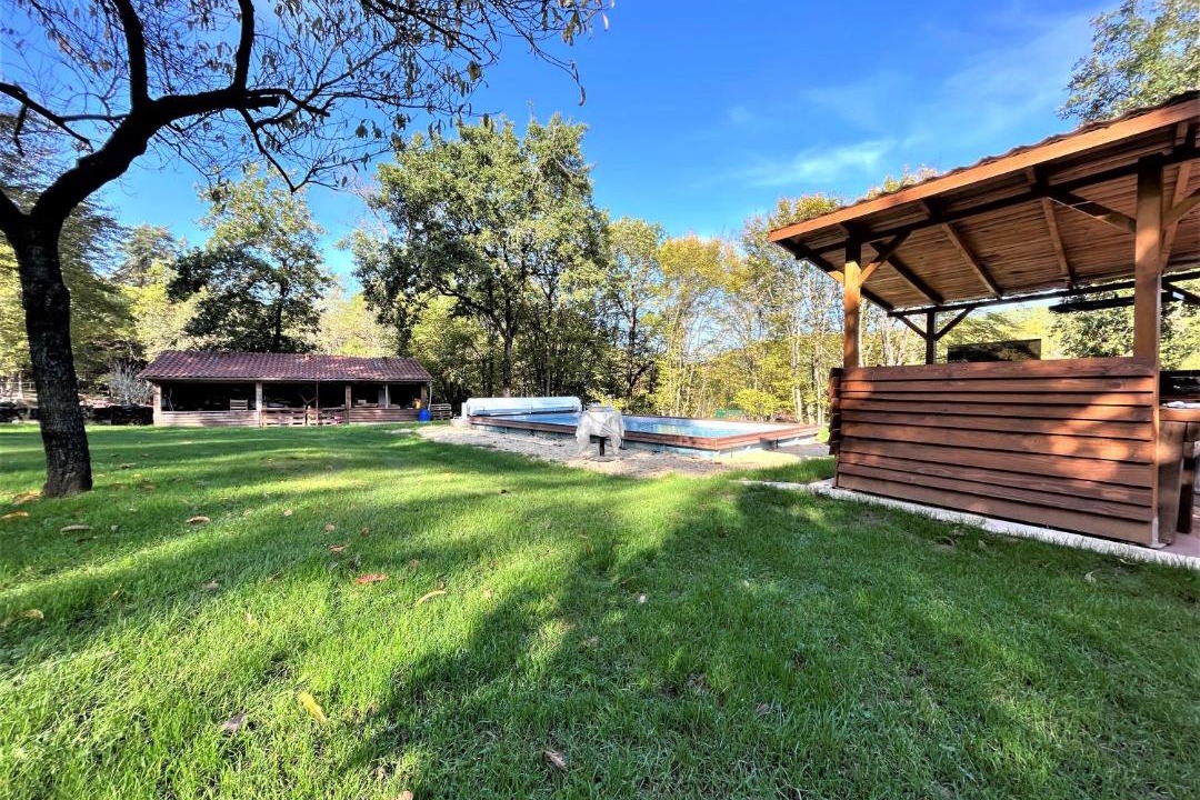 Photo of Others in Sarliac-sur-l'Isle