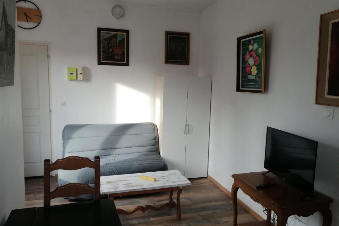 Photo of Livingroom in Courtenay