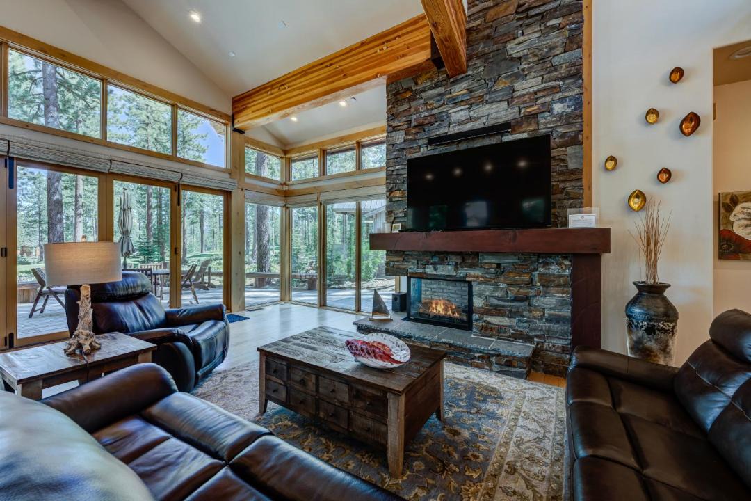 Photo of Livingroom in Ponderosa Palisades