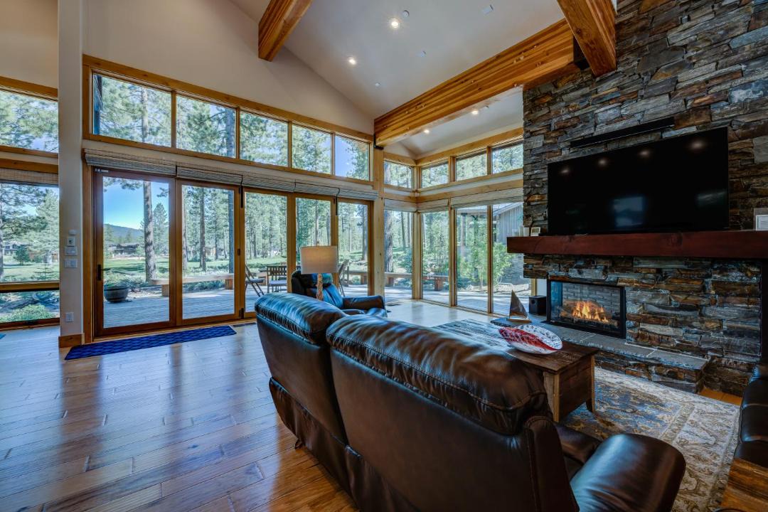 Photo of Livingroom in Ponderosa Palisades