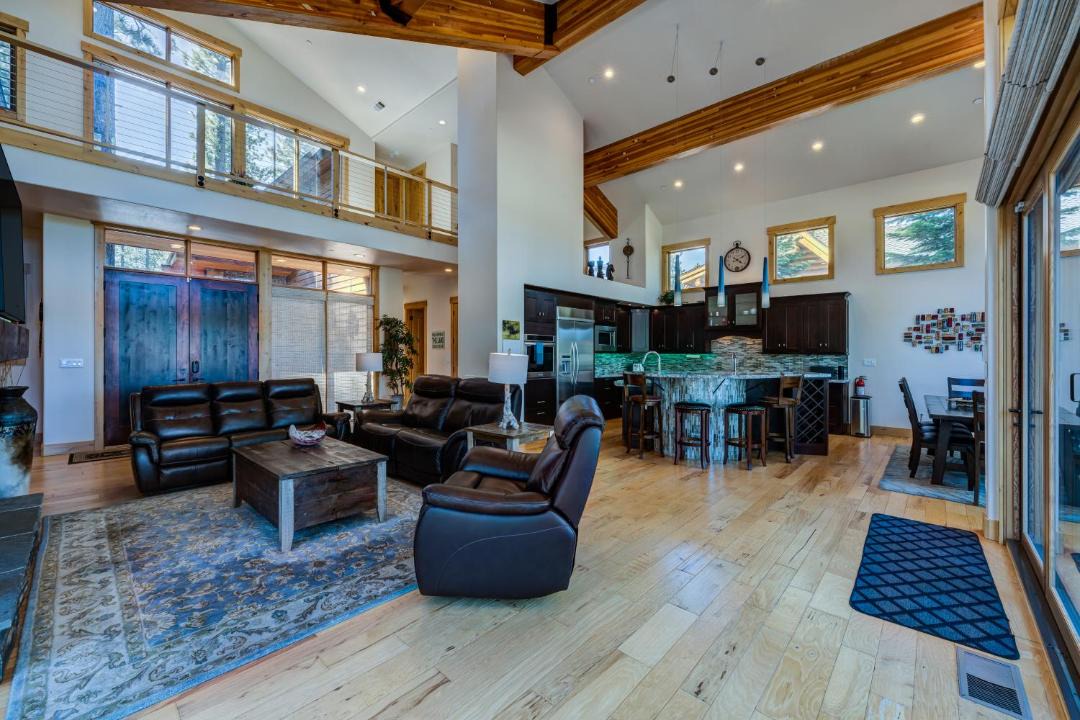 Photo of Livingroom in Ponderosa Palisades