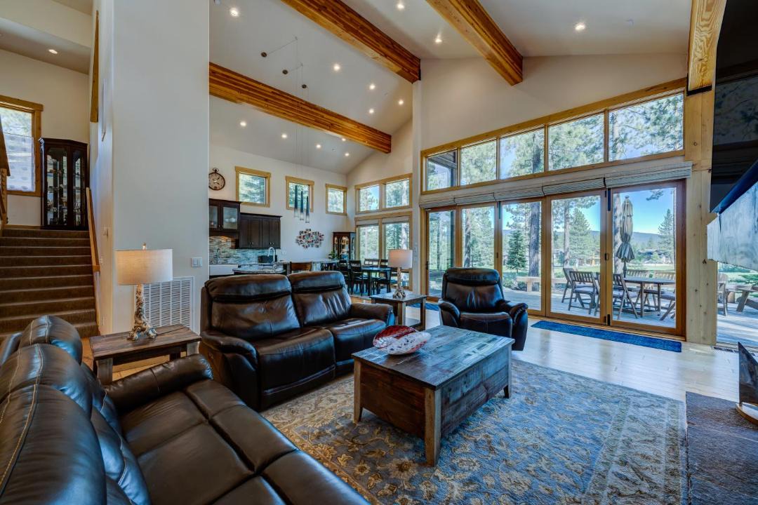 Photo of Livingroom in Ponderosa Palisades