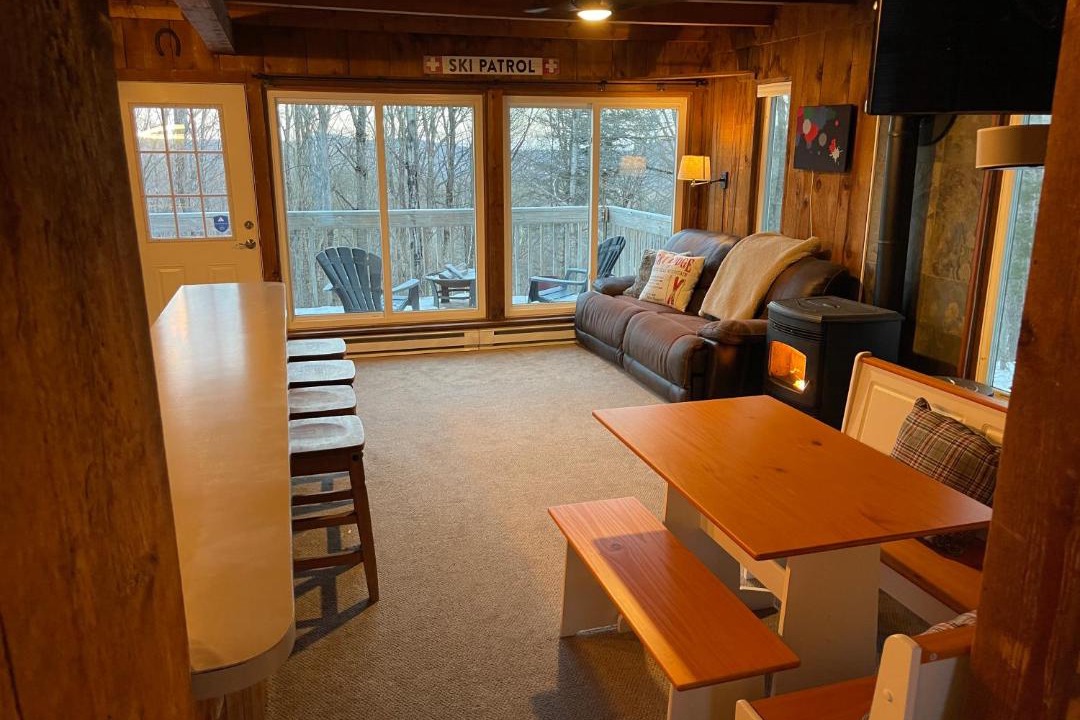 Photo of Livingroom in East Dover