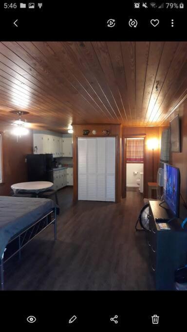 Photo of Livingroom in Crescent Beach