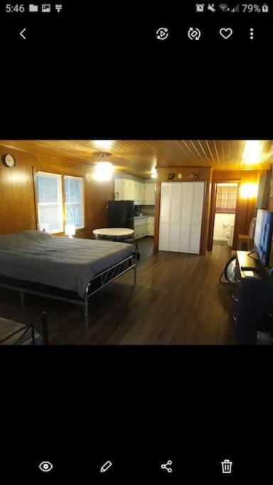 Photo of Livingroom in Crescent Beach