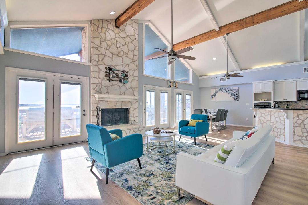 Photo of Livingroom in Burnet