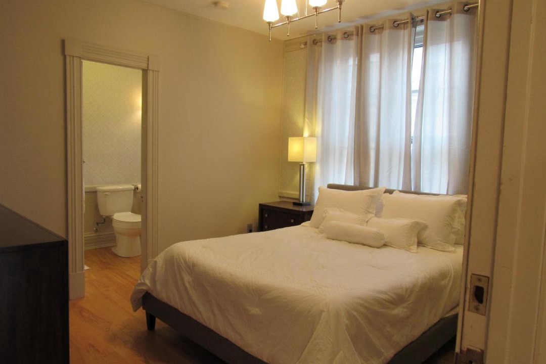 Photo of Others in Albany