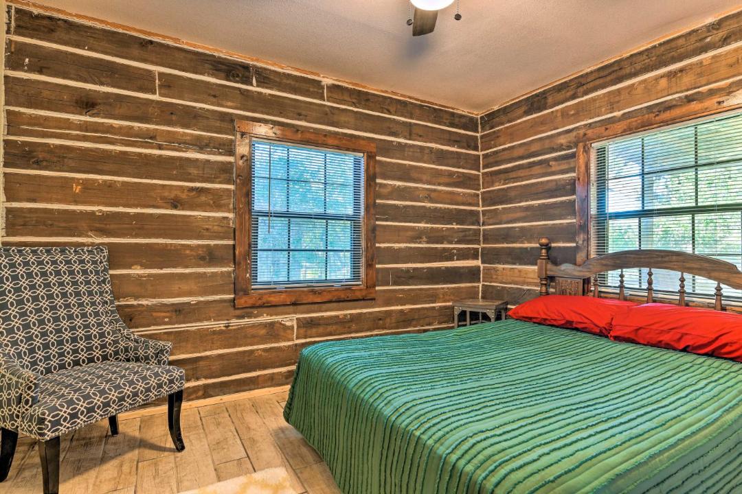 Photo of Bedroom in Robstown