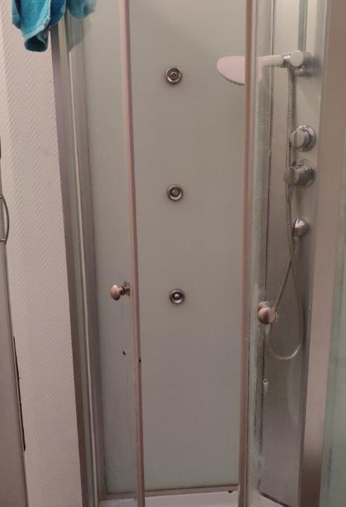 Photo of Bathroom in Chalette-sur-Loing