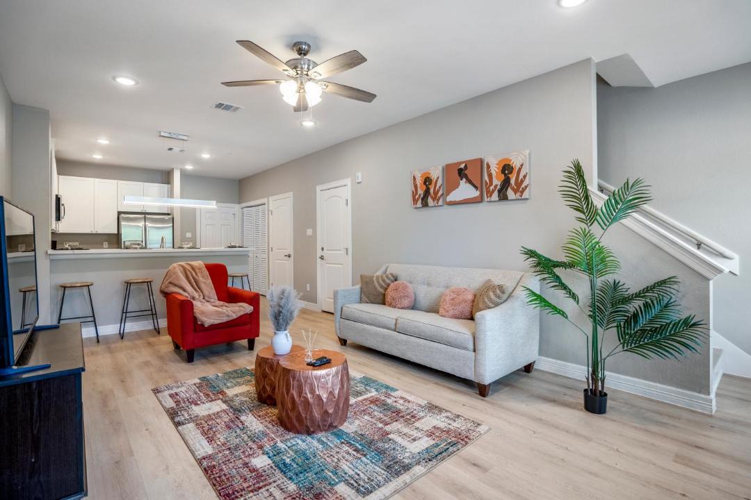 Photo of Livingroom in North Houston