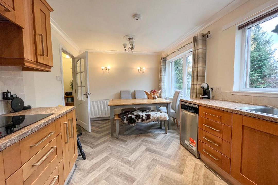 Photo of Others in Newtonmore