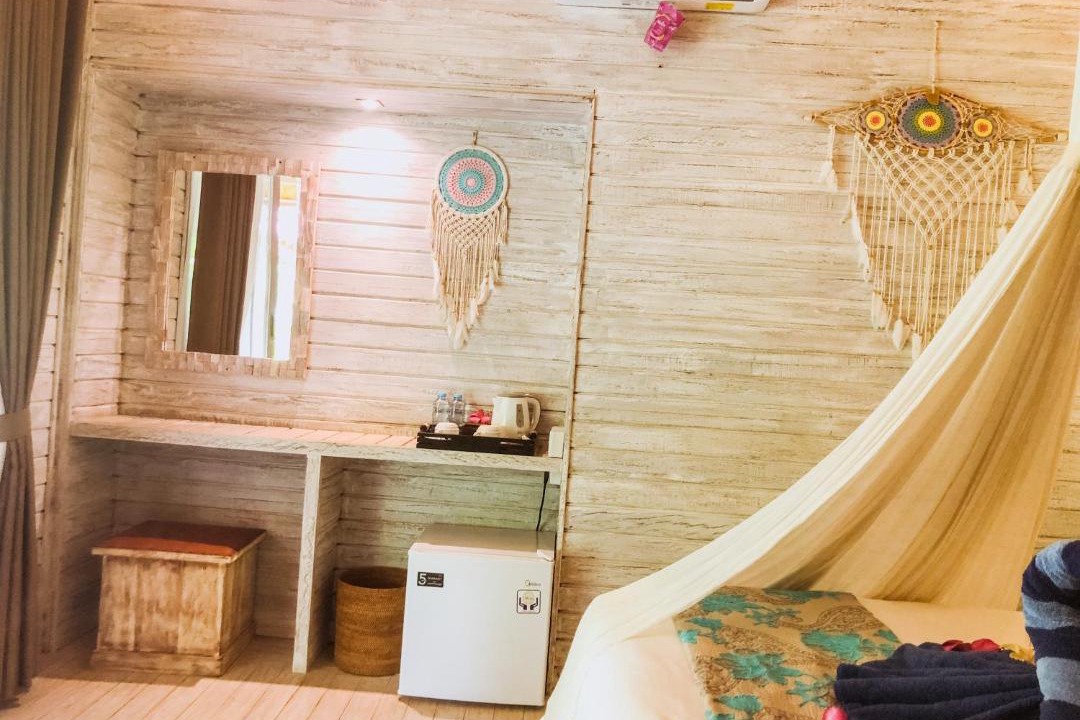 Photo of Others in Mushroom Bay