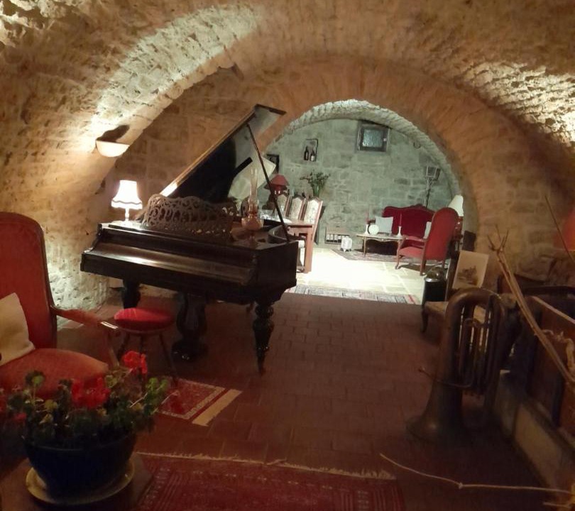 Photo of Livingroom in Saint-Germain-les-Arlay