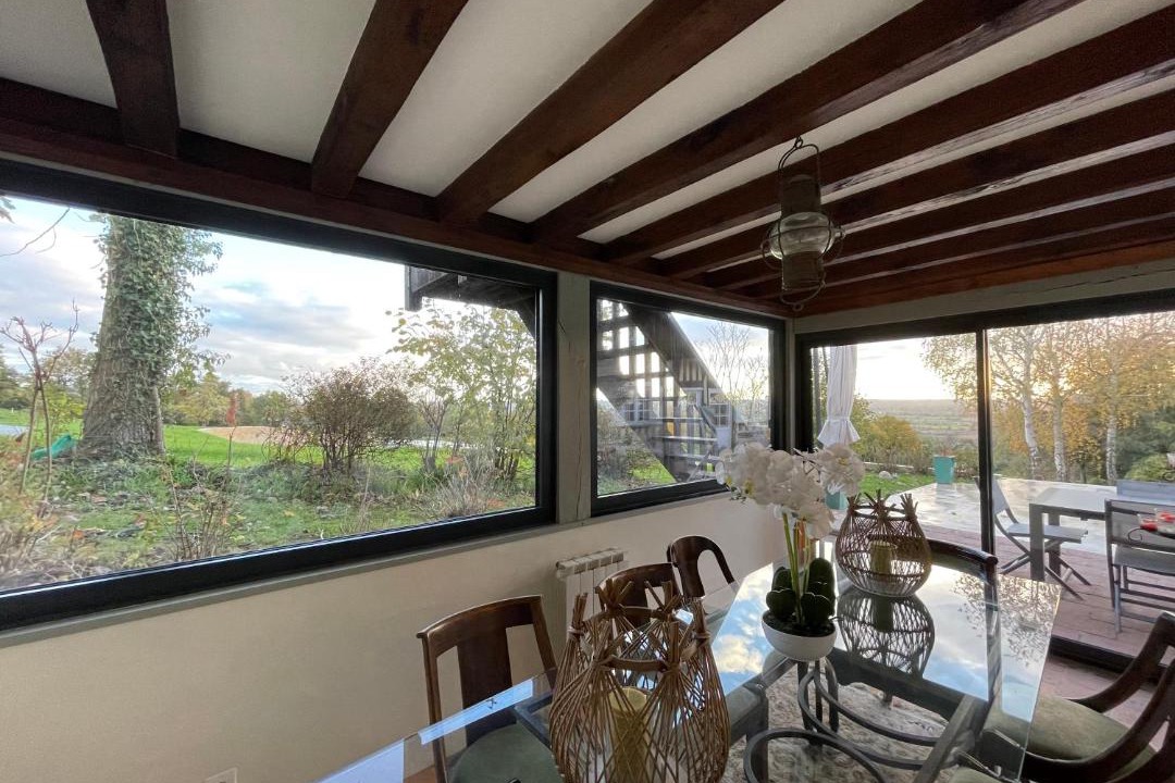 Photo of Patio Balcony in Bonneville-sur-Touques