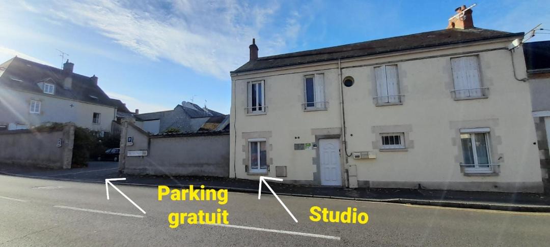 Photo of Others in Saint-Denis-de-l'Hotel