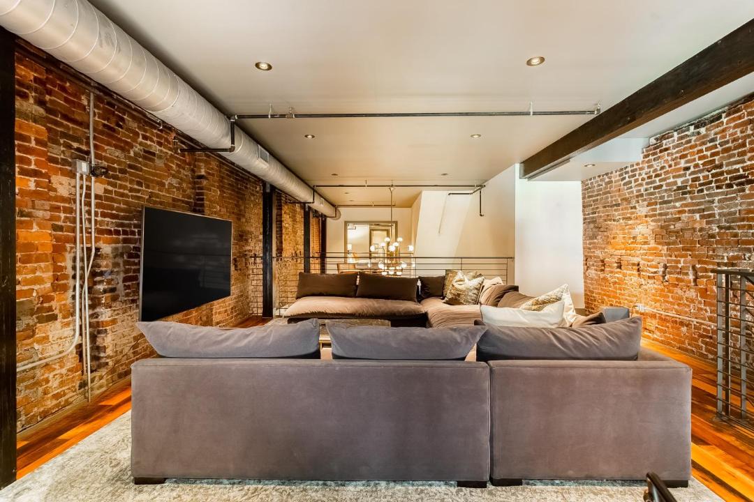 Photo of Livingroom in Arts District