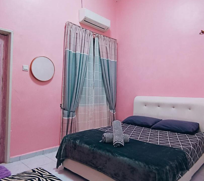 Photo of Bedroom in Pendang District