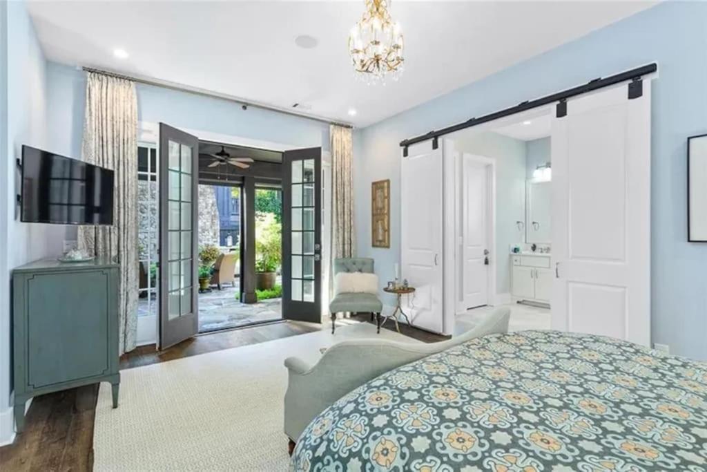 Photo of Bedroom in Chattahoochee Hills