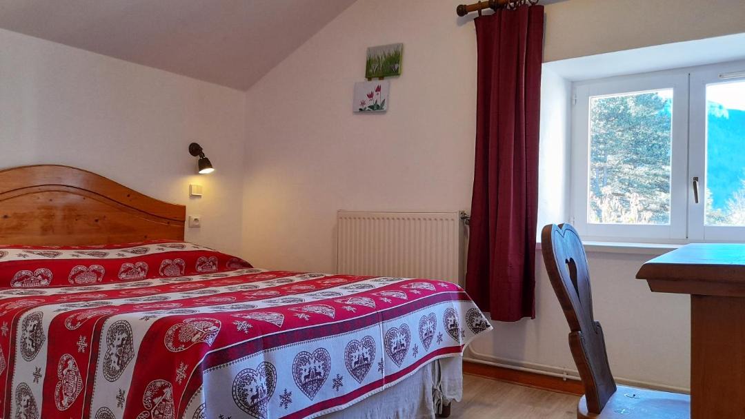 Photo of Bedroom in La Chapelle-en-Vercors