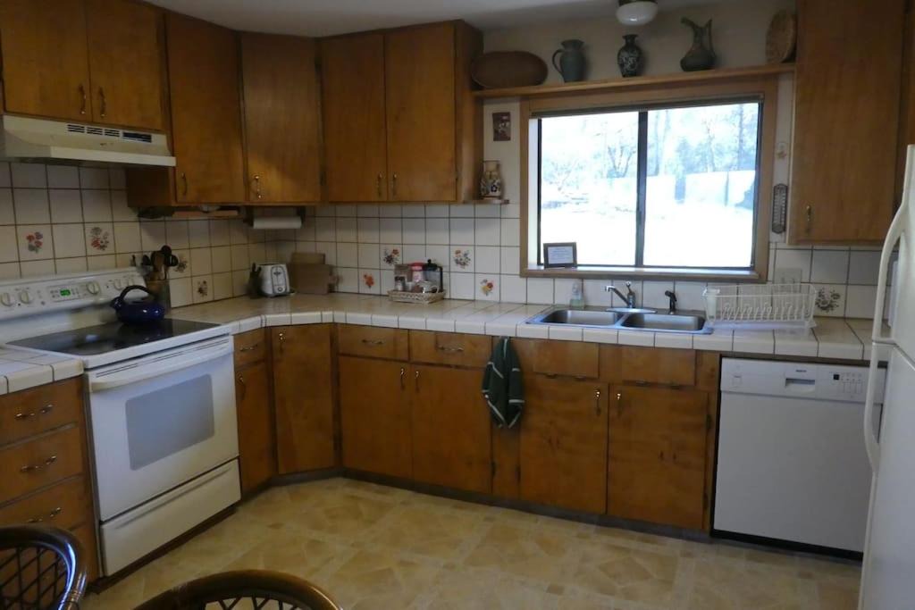 Photo of Kitchen in Midpines
