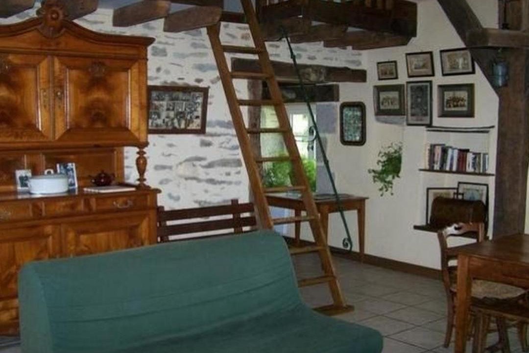 Photo of Livingroom in Moulins-le-Carbonnel