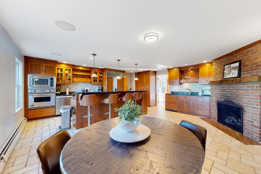 Photo of Others in Clarendon