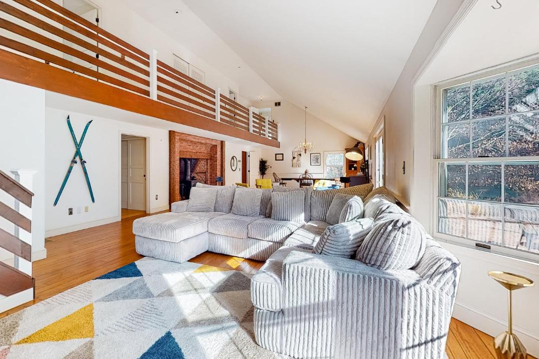 Photo of Others in Clarendon