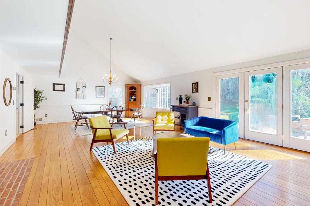 Photo of Others in Clarendon