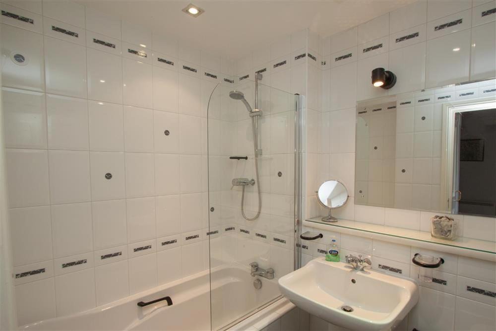 Photo of Bathroom in Waterhead