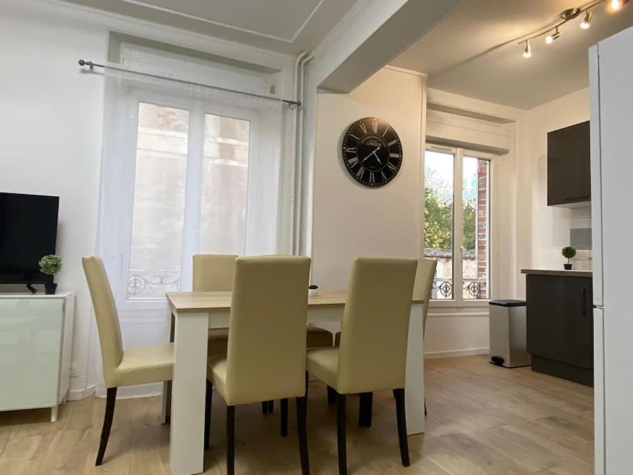 Photo of Livingroom in Provins