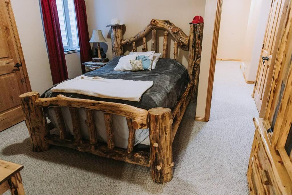 Photo of Others in Wolf Creek