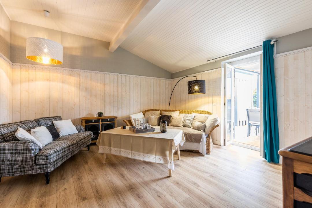 Photo of Livingroom in Vertheuil