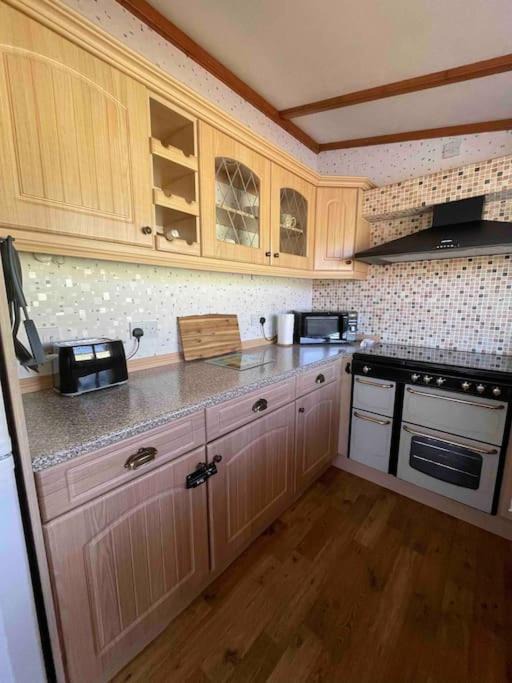 Photo of Kitchen in Meifod