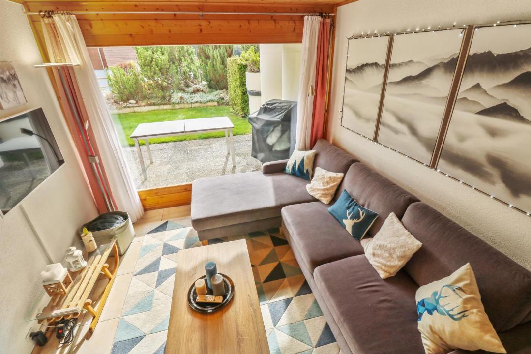 Photo of Livingroom in Lens