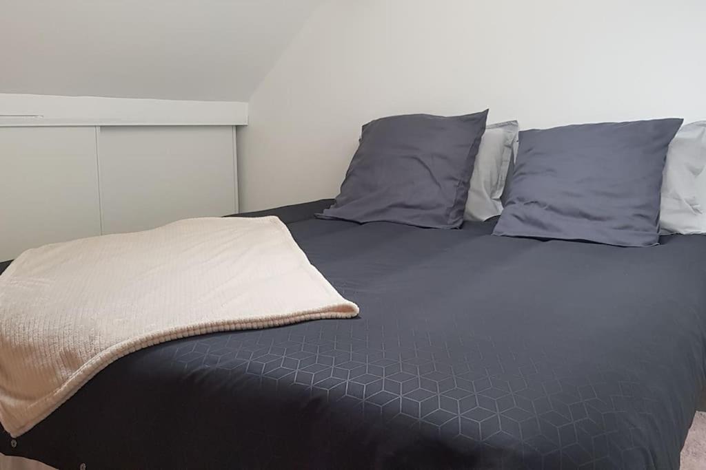 Photo of Bedroom in Port-Mort