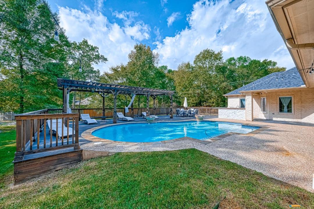 Photo of Outdoor in Montgomery