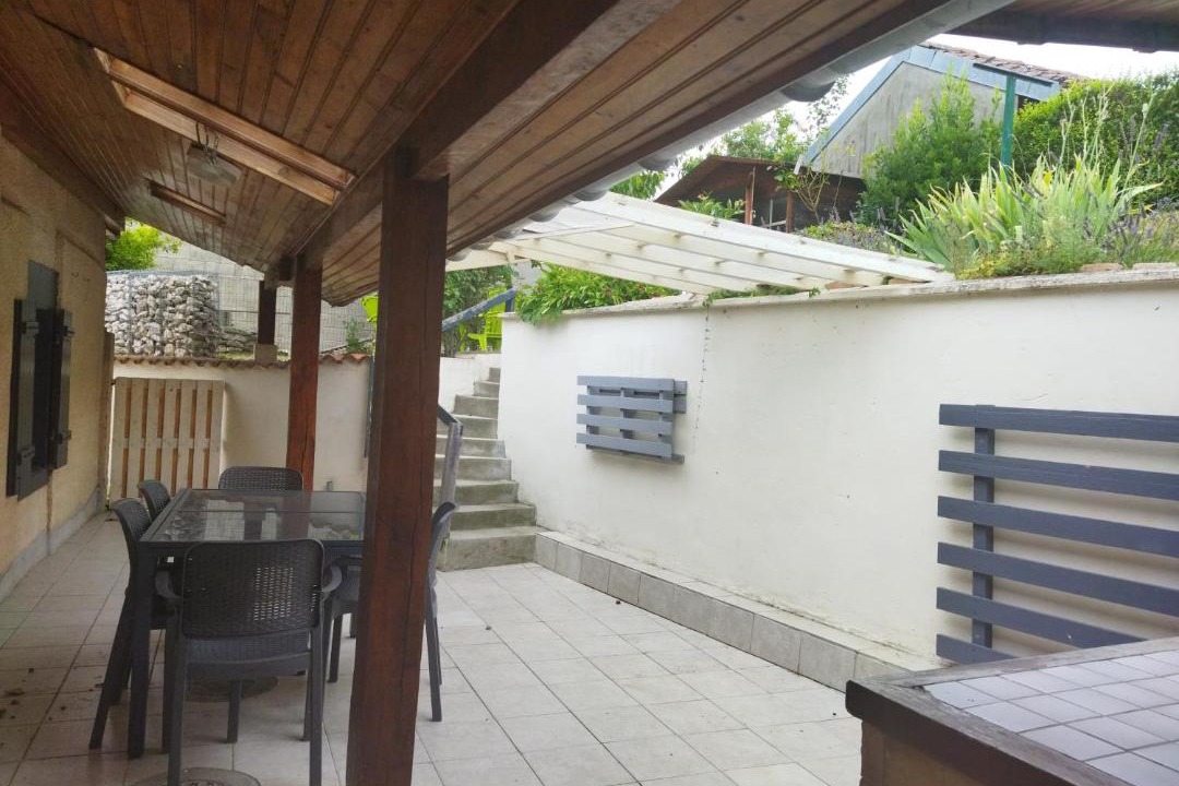 Photo of Patio Balcony in Chavanges