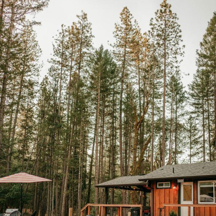 Photo of Buildings in Grants Pass