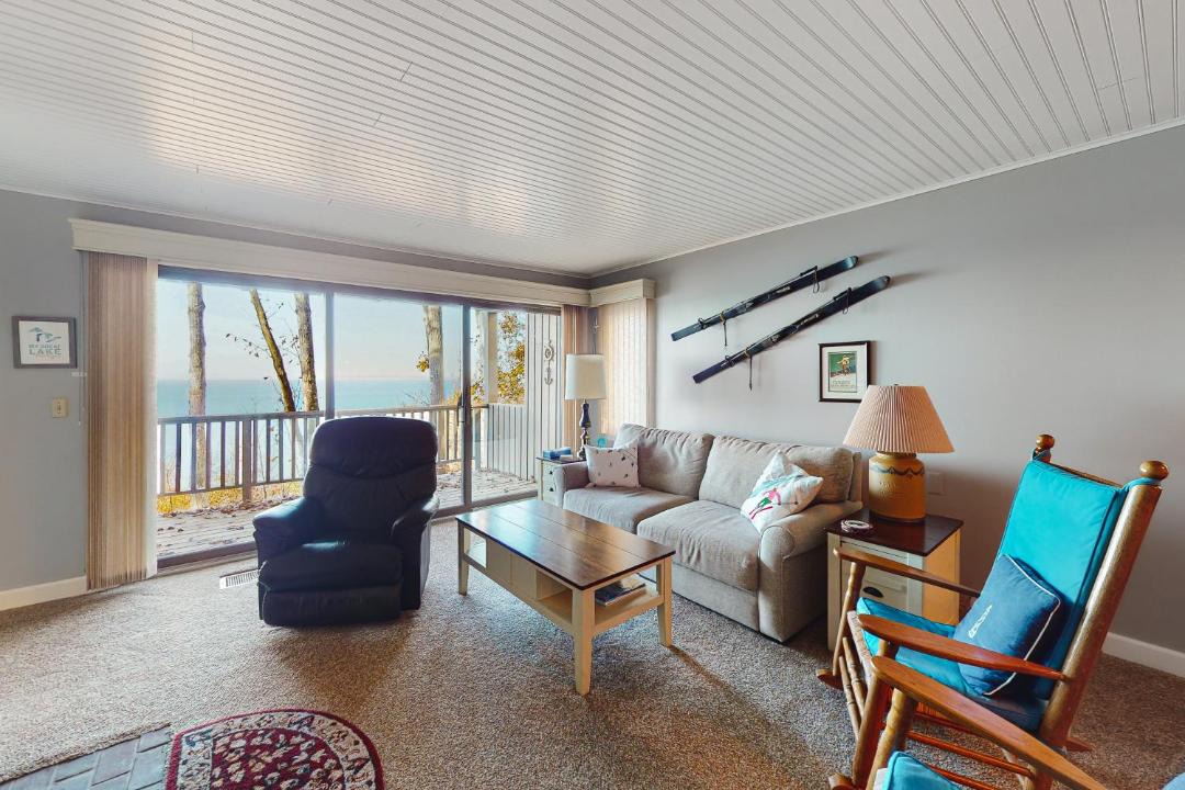 Photo of Livingroom in Maple City