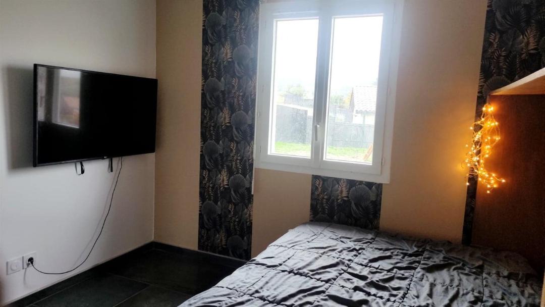 Photo of Bedroom in Brossainc