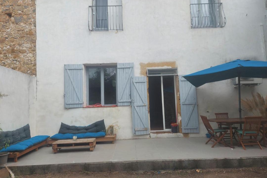 Photo of Buildings in Argeliers