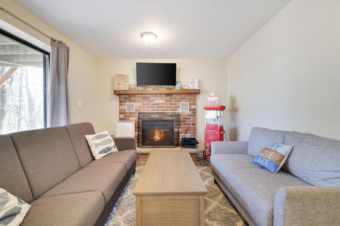 Photo of Livingroom in Briar Crest Woods