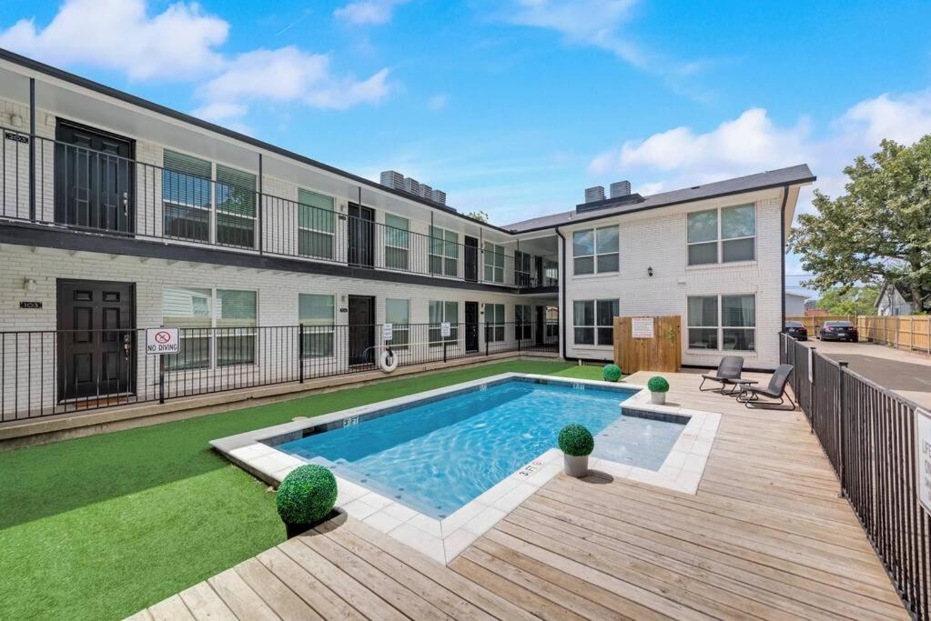 Photo of Outdoor in Old East Dallas