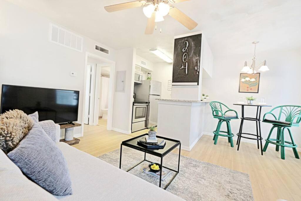 Photo of Livingroom in Old East Dallas