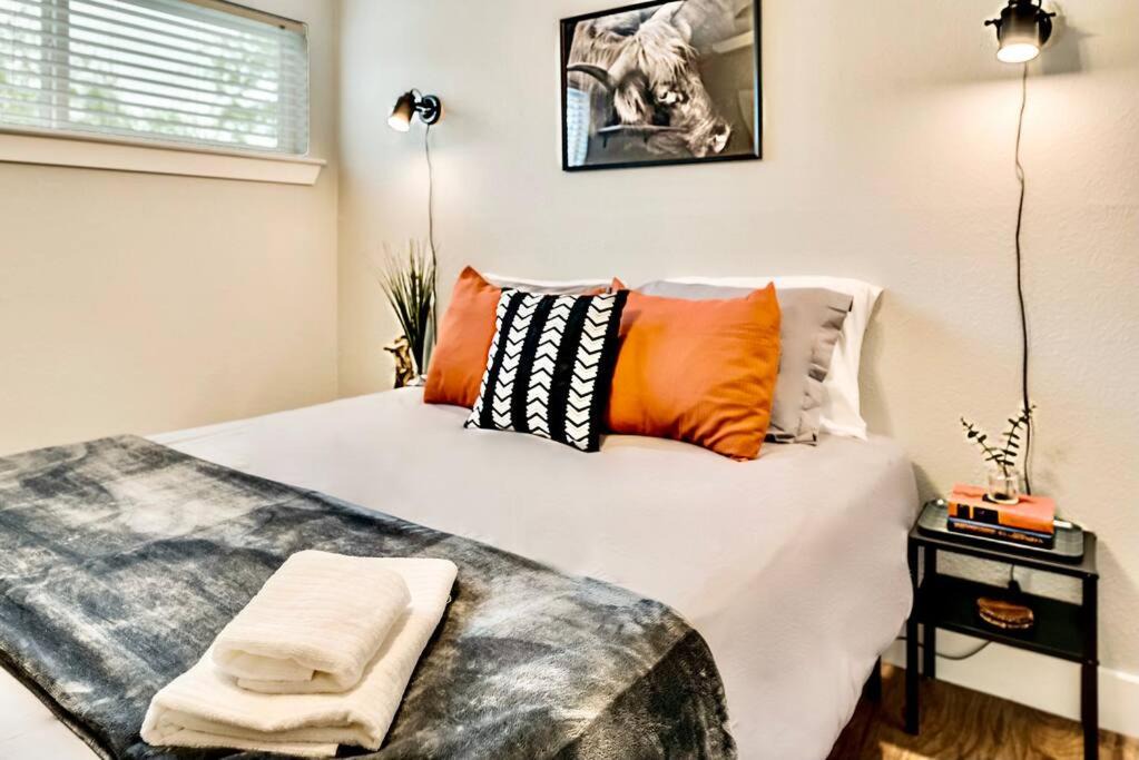 Photo of Bedroom in Old East Dallas