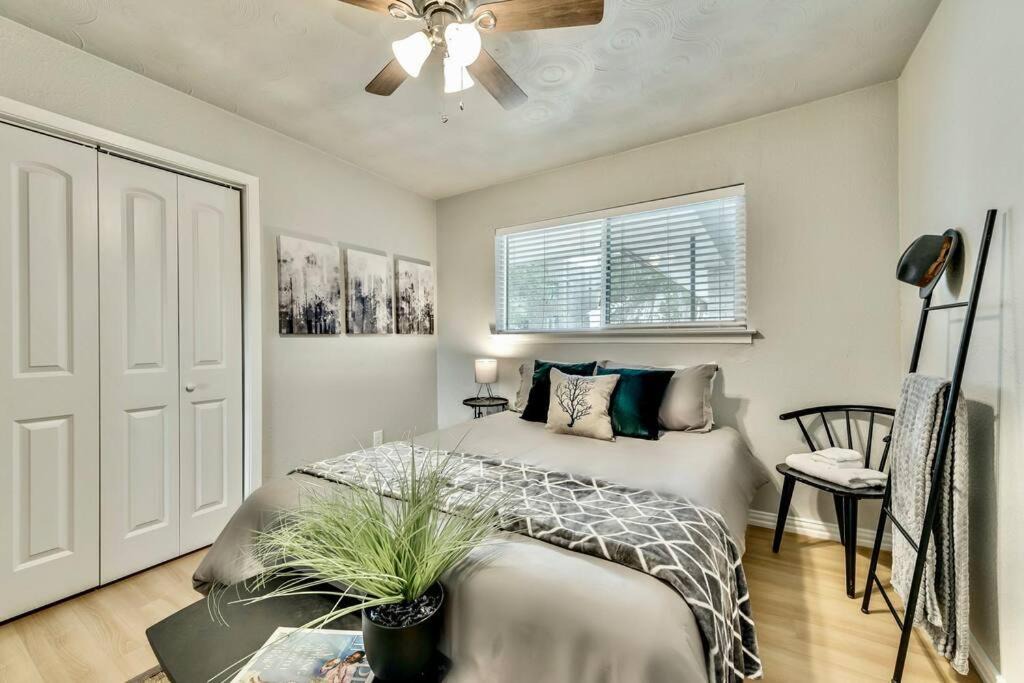 Photo of Bedroom in Old East Dallas