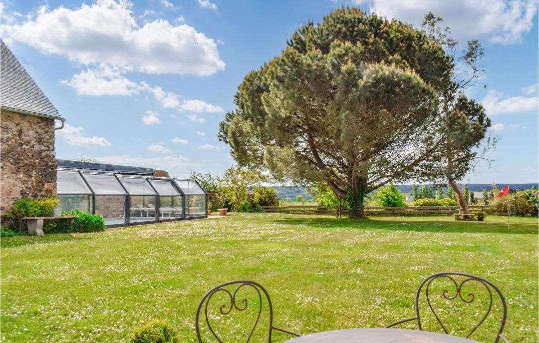 Photo of Others in Pleudaniel